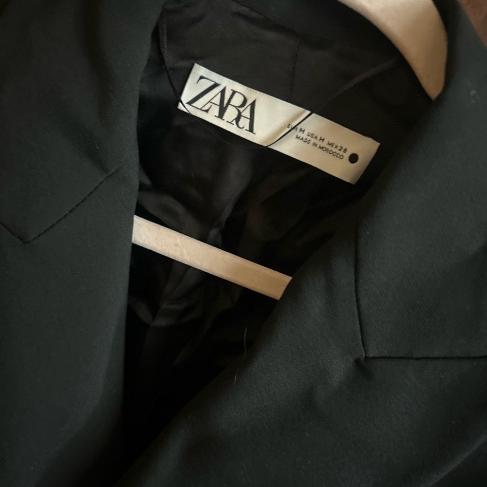 Zara Black Blazer with Silver Accents - Picture 7 of 7